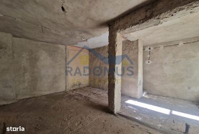 Casă cu 3 camere cu Teren 46 Mp în Central - 1