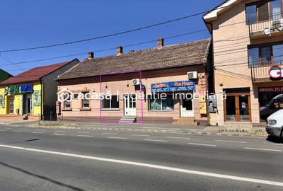 Spațiu comercial, de 42 mp, în Central - 2