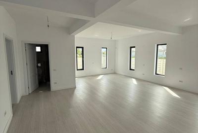 Vilă Individuală 4 Camere,  P+ 1   Strada Tineretului, Pantelimon - 2