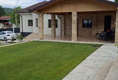 Casă cu 3 camere în Bascov