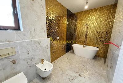 Casă cu 5 camere cu Teren 300 Mp în Berceni