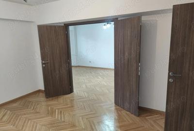 Apartament cu 3 camere decomandat în Central - 2