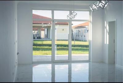 Casă cu 3 camere în Exterior Vest - 1