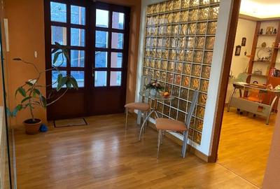 Apartament premium cu 3 camere și terasă de 30 mp – Vila MonteCentro, zona Schei - 2