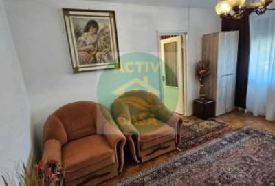 Apartament 3 camere, etaj 1