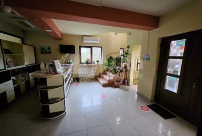 Vila individuala cu 10 camere ideal pt. clinica | Zorilor | Ciresilor! - 3