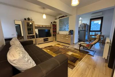 Apartament cu 3 camere semidecomandat, mobilat în Calea Călărașilor