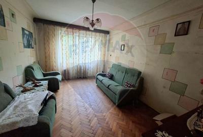 Apartament 3 camere decomandatâAleea Parcului colt cu Razboieni etaj 1 - 4