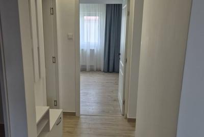 Apartament cu 3 camere în Progresul - 10