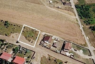 Teren de 820 mp, în Crucea de Piatră