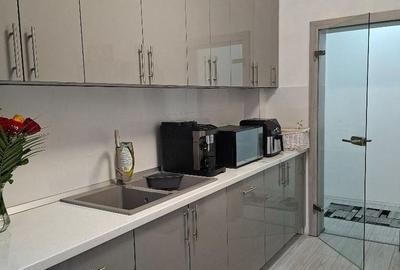 Apartament cu 3 camere decomandat în Central - 6