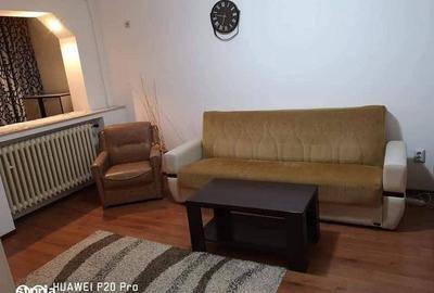 Apartament cu 2 camere decomandat în Sat Vacanță