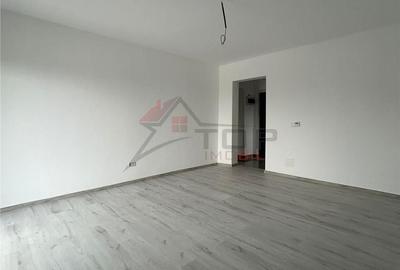 Apartament cu 2 camere decomandat în Breazu