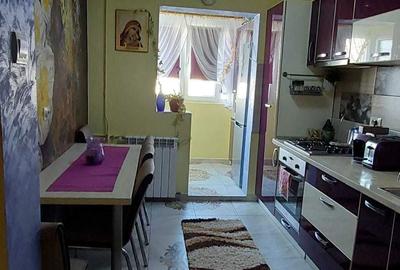 Apartament cu 3 camere decomandat în Obor - 7