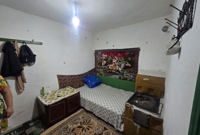 Casă cu 4 camere în Traian