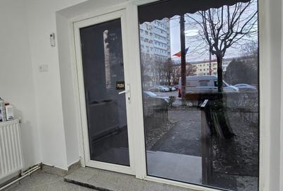Spațiu comercial, de 34 mp, în Micro 6 - 3