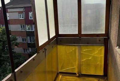 Apartament cu 3 camere decomandat în Rogerius - 5