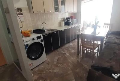 Apartament cu 2 camere decomandat în Republicii - 5