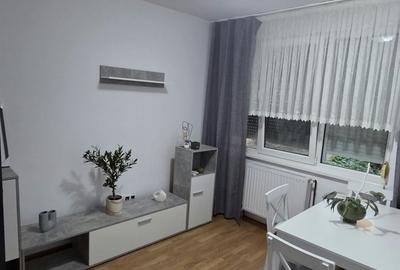 Apartament cu 2 camere în Micro 14