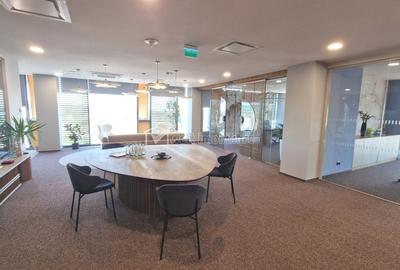 Spațiu comercial, de 370 mp, în Central