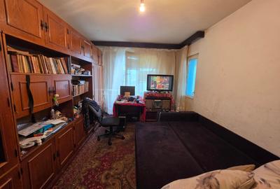 Apartament cu 3 camere decomandat în 1 Decembrie 1918 - 1