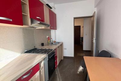 Apartament cu 2 camere decomandat în Galata
