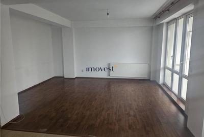 Apartament cu 3 camere decomandat în Central - 1