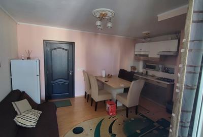 Apartament cu 4 camere decomandat în Griviței