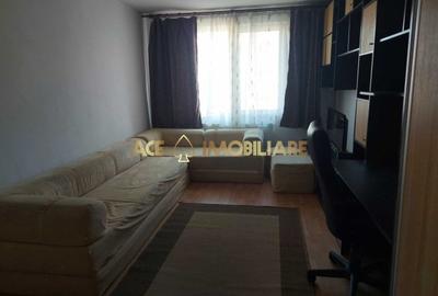 Apartament cu 3 camere semidecomandat, mobilat în Crângași
