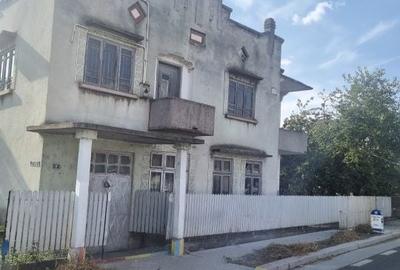 Casă cu 4 camere în Padea