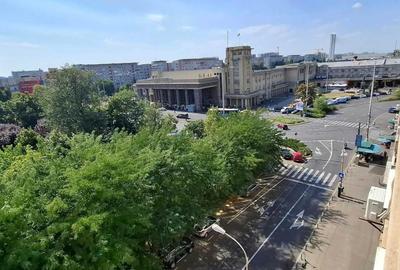 Apartament cu 2 camere semidecomandat în Gara de Nord
