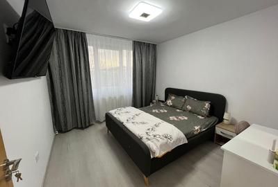 Apartament cu 2 camere decomandat în Cornișa - 2
