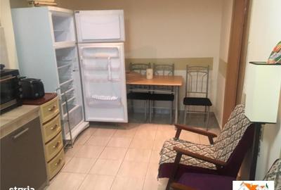 Apartament cu 2 camere semidecomandat în Cetate