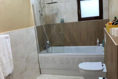 Casă cu 5 camere cu Teren 413 Mp în Central - 2