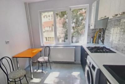 Apartament cu 3 camere decomandat în Pantelimon