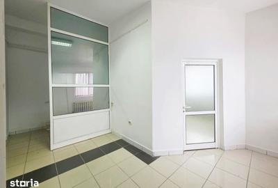 Spațiu comercial, de 37 mp, în Bucium - 2