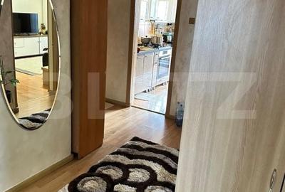 Apartament cu 3 camere decomandat în Ciurea