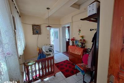 Casă cu 2 camere cu Teren 300 Mp în Central