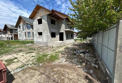 Casă individuală cu 4 camere cu Teren 273 Mp în Câmpineanca