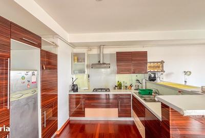 Apartament cu 4 camere decomandat în Ștefăneștii de Jos - 4