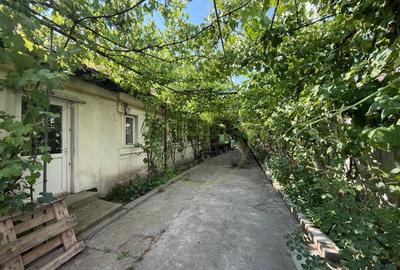 Casă individuală cu 4 camere cu Canalizare în Brestei