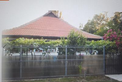 Casă cu 3 camere în Crainici - 1