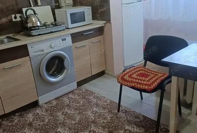Garsonieră decomandată în Apărătorii Patriei
