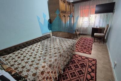 Apartament cu 4 camere decomandat, mobilat în Rahova - 14