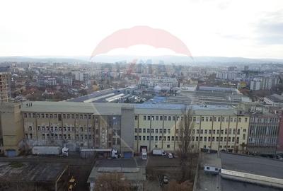 Spațiu industrial, de 11,077.849609375 mp, în Iris - 1