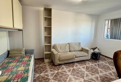 Apartament cu 2 camere decomandat în Casa de Cultură