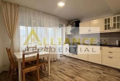 Apartament cu 3 camere semidecomandat, mobilat în Central