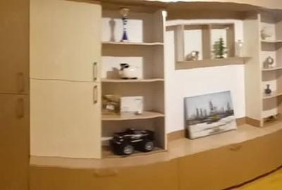 Apartament cu 3 camere decomandat în Sâmbăta de Sus - 1