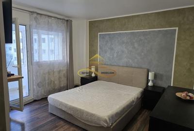 Garsonieră decomandată, mobilată în Central