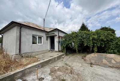 Casă individuală cu 3 camere cu Teren 563 Mp în Câmpineanca